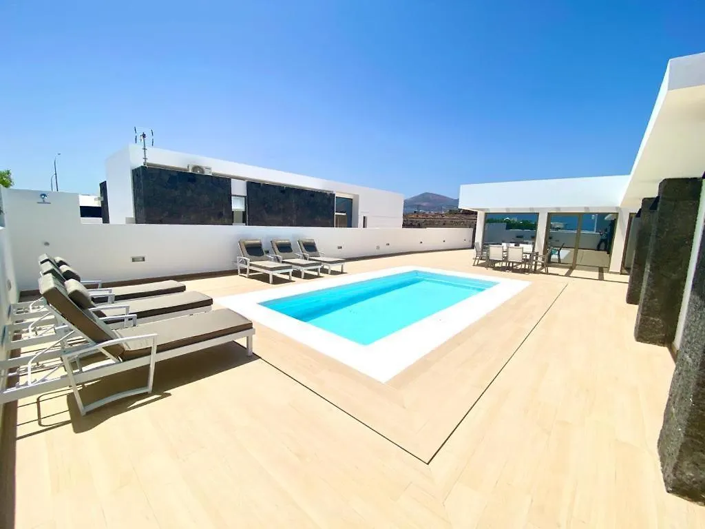 Luxury Villa Olivia 3 Beds - 3 Baths Puerto del Carmen  Spain